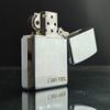 BẬT LỬA ZIPPO CHROME BÓNG ĂN MÒN ĐỔ SƠN CHỦ ĐỀ CAO BỒI CƯỠI NGỰA ĐỜI XIII NĂM 1997 ZL204