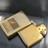 BẬT LỬA ZIPPO BRASS ĂN MÒN CHỦ ĐỀ LOGO ZIPPO NGỌN LỬA ĐỜI IX NĂM 1993 ZL241
