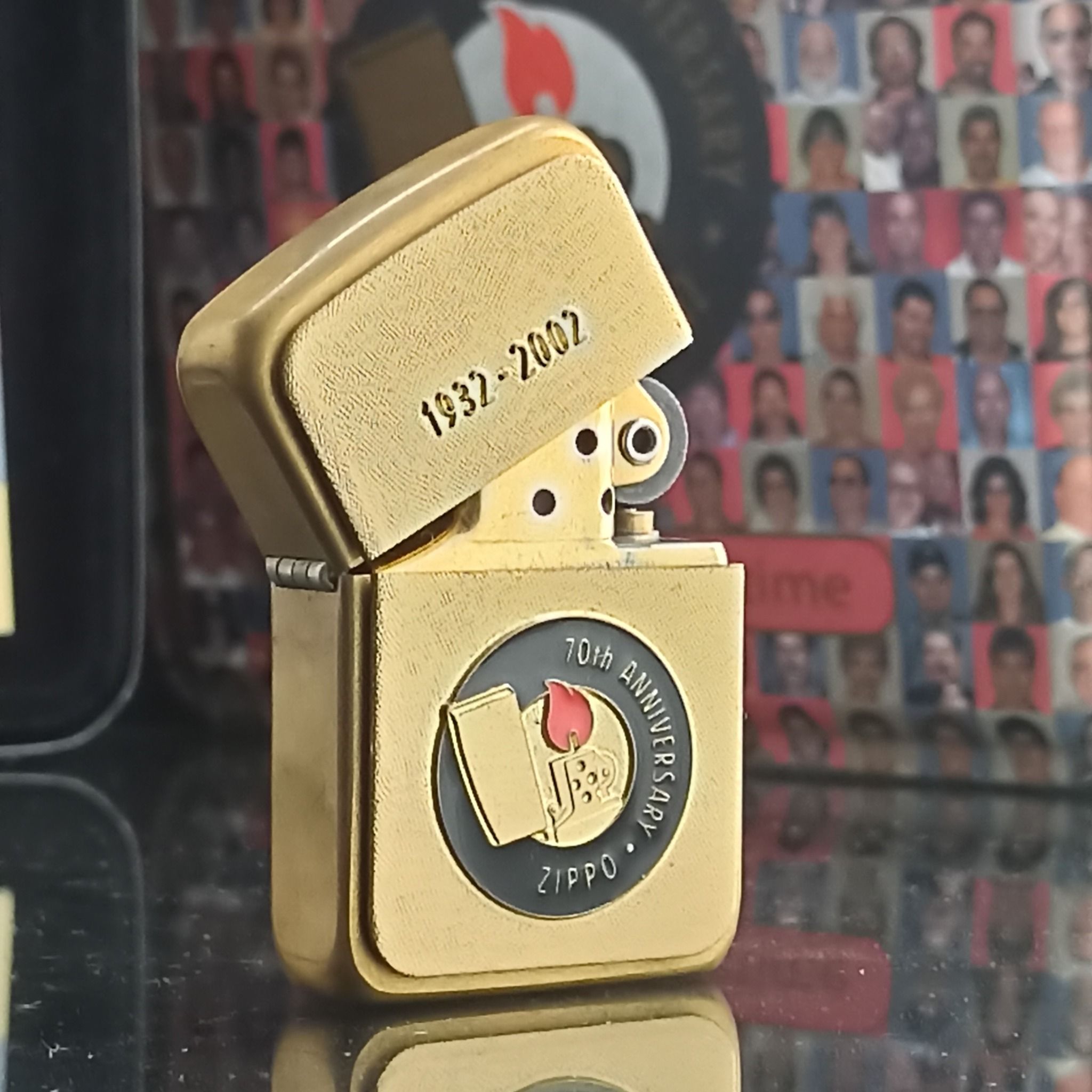 SET BẬT LỬA ZIPPO COTY 2002 – KỶ NIỆM 70 NĂM ZIPPO – 70TH ANNIVERSARY 1932 – 2002 ZS31