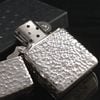BẬT LỬA ZIPPO BẠC ĐÚC NGUYÊN KHỐI STERLING CHỦ ĐỀ VÂN GÕ BÚA 5 MẶT NĂM 2005 ZB48