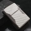BẬT LỬA ZIPPO BẢN ARMOR ỐP CARBON RẤT HIẾM , CÓ GIÁ TRỊ SƯU TẦM CAO ZQH28