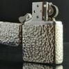 BẬT LỬA ZIPPO BẠC ĐÚC NGUYÊN KHỐI STERLING CHỦ ĐỀ VÂN GÕ BÚA 5 MẶT NĂM 2008 ZB49