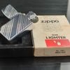 BẬT LỬA ZIPPO SLIM CỔ HIẾM 7 VẠCH HUYỀN NĂM 1983 - ZL285