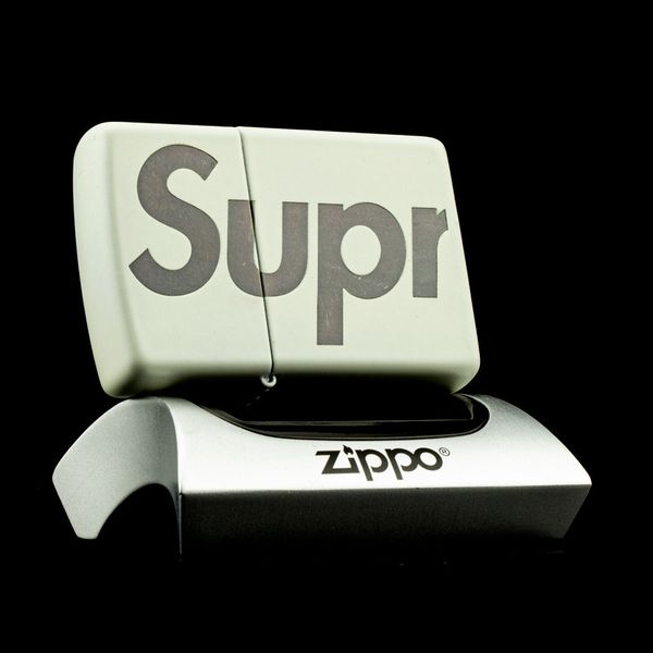 Zippo Supreme SS20 Glow In The Dark - Phát Sáng Trong Đêm Z276