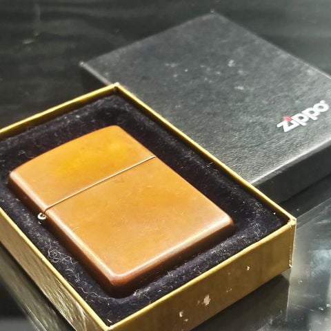 BẬT LỬA ZIPPO ĐỒNG ĐỎ NGUYÊN KHỐI COPPER NĂM 2003 ZQH34