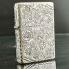 BẬT LỬA ZIPPO BẠC ĐÚC NGUYÊN KHỐI STERLING KHẮC THỦ CÔNG SỦI TAY HOA VĂN KÍN 5 MẶT SẢN XUẤT NĂM 1997 - ZBU50