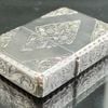 BẬT LỬA ZIPPO BẠC ĐÚC NGUYÊN KHỐI STERLING KHẮC THỦ CÔNG SỦI TAY HOA VĂN KÍN 5 MẶT SẢN XUẤT NĂM 2007 - ZBU48