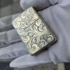 BẬT LỬA ZIPPO BẠC ĐÚC NGUYÊN KHỐI STERLING KHẮC THỦ CÔNG SỦI TAY HOA VĂN KÍN 5 MẶT SẢN XUẤT NĂM 2002 - ZBU59