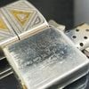 Bật Lửa Zippo Used Họa Tiết Thổ Cẩm Đắp Nổi Bạc Vàng Rất Hiếm Đời V La Mã Năm 1989 ZQHU8
