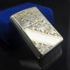 Bật Lửa Zippo Bạc Khối Sterling Hoa Văn Khắc Thủ Công Demi vàng ZB59