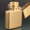 BẬT LỬA ZIPPO ĐỒNG KHỐI MẠ VÀNG TRƠN ĐỜI VIII LA MÃ NĂM 1992 ZL317