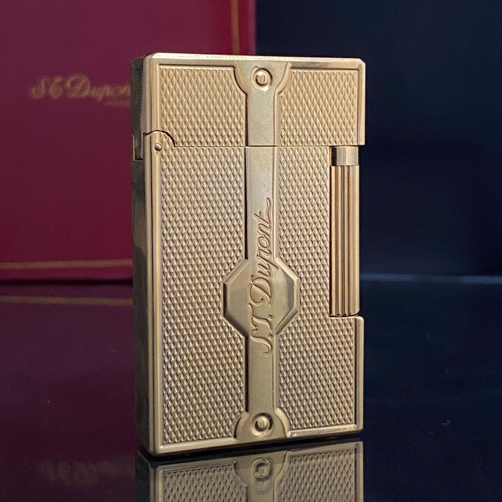 D178 - Bật Lửa Dupont Mạ Vàng Vân Kim Cương Logo Dupont