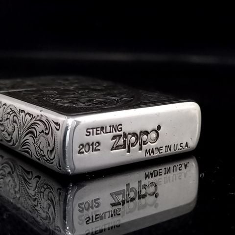 Bật Lửa Zippo Bạc Đúc Nguyên Khối Sủi Tay Hoa Văn Năm 2012 Used ZBU74