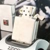 Bật Lửa Zippo Cổ Đồng Khối Mạ Chrome Phay Xước Khắc Ăn Mòn Phủ Sơn Năm 1974 Đời 8 Vạch Sắc ZC130