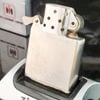 Bật Lửa Zippo Cổ Đồng Khối Mạ Chrome Phay Xước Khắc Ăn Mòn Phủ Sơn Năm 1955 Mộc Đáy 8 Chấm Pat-Patpend ZC115