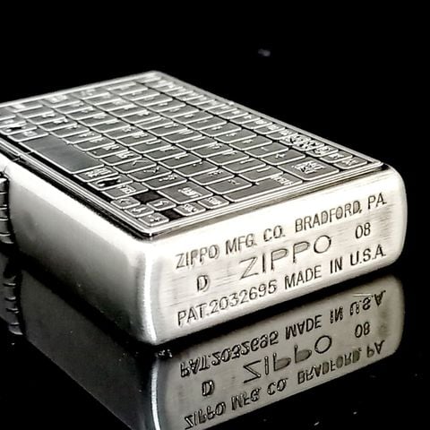 Bật Lửa Zippo Đồng Khối Mạ Bạc Phay Xước Emblem Bàn Phím Công Nghệ Độc Lạ Năm 2008 Z293