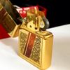 Bật Lửa Zippo Đồng Khối Mạ Vàng Hoa Văn Men Đá Đỏ Đời XII La Mã Năm 1996 Rất Hiếm ZQH74