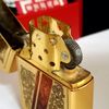 Bật Lửa Zippo Đồng Khối Mạ Vàng Hoa Văn Men Đá Đỏ Đời XII La Mã Năm 1996 Rất Hiếm ZQH74