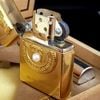 Bật Lửa Zippo Gold Plated Mạ Vàng Đính Ngọc Trai Kèm Bình Xăng Di Động Bản Giới Hạn 1000 Chiếc Trên Toàn Thế Giới Đời IX La Mã Năm 1993 ZQH75