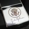 Zippo 1966 8 Gạch Huy Hiệu Tổng Thống Mỹ Lyndon B. Johnson Chặn Xăng Đỏ ZQH77