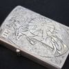 BẬT LỬA BẠC NHẬT ĐÚC NGUYÊN KHỐI STERLING 950 KHẮC THỦ CÔNG HOA VĂN NÀNG GEISHA CỰC HIẾM SX THẬP NIÊN 1950S ZBU104