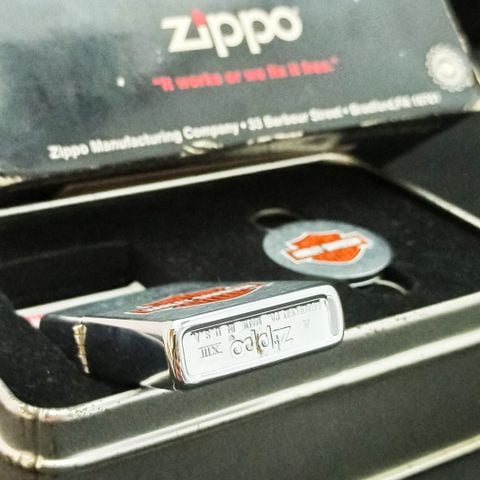 Set Bật Lửa Zippo Herlay Davision Đời XIII La Mã Năm 1997 ZS44