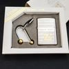 Set Bật Lửa Zippo Logo Zip Đắp Nổi Mạ Vàng Đời XIV La Mã Năm 1998 ZS45