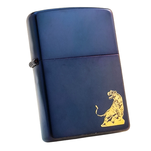 Bật Lửa Zippo Phủ Titanium xanh Hổ Dát Vàng Hiếm Gặp Năm 2003 ZL422