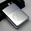 Bật Lửa Zippo Mạ Chrome Bóng Chủ Đề Thủy Quân Lục Chiến Hoa Kỳ Đời V La Mã Năm 1989 ZL428