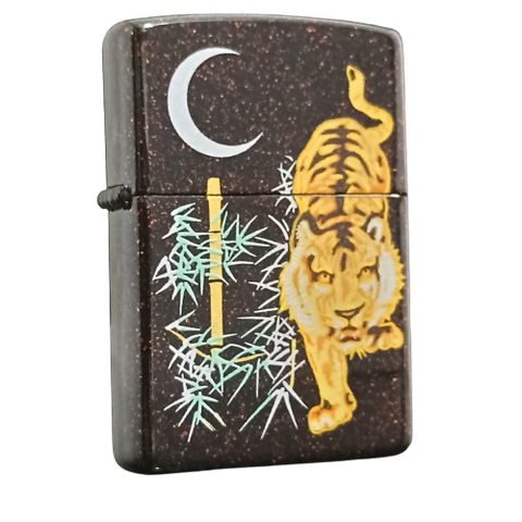 Bật Lửa Zippo Sơn Mài In Chủ Đề Hổ Phục Dười Trăng ZN147