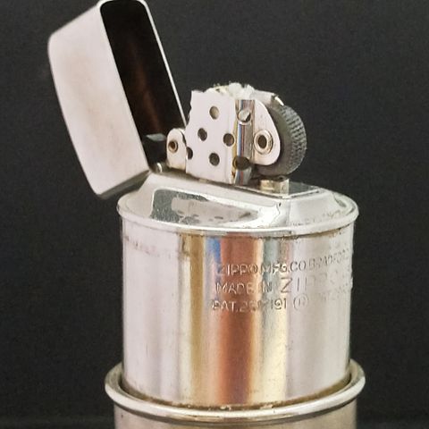 Bật Lửa Zippo Để Bàn Table Đã Qua Sử Dụng Sản Xuất Thập Niên 1960s ZS56