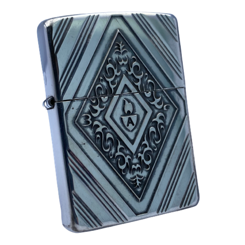 Bật Lửa Zippo Armor Mạ Bạc Khắc Sâu Hoa Văn Hiếm Gặp Năm 2005 ZQHU75