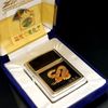 Bật Lửa Zippo Đồng Khối Mạ Chrome Bóng Emblem Dát Vàng Phủ Eboxy Đổi Mầu Theo Nhiệt Độ Rất Hiếm Chính Hãng Đời X La Mã Năm 1994 ZL450