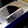 Bật Lửa Zippo Đồng Khối Mạ Chrome Bóng Emblem Dát Vàng Phủ Eboxy Đổi Mầu Theo Nhiệt Độ Rất Hiếm Chính Hãng Đời X La Mã Năm 1994 ZL454