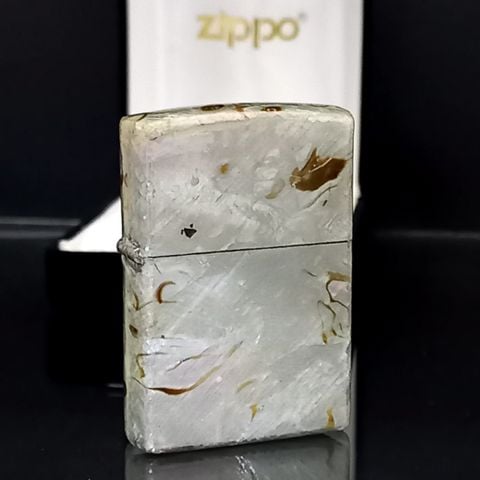 Bật Lửa Zippo Ốp Xà Cừ Kín 5 Mặt Hiếm Gặp năm 2004 Z301