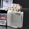 Bật Lửa Zippo Canada Đồng Khối Mạ Chrome Phay Xước Chủ Đề Quốc Kỳ Canada Đời XI La Mã Năm 1995 ZQH102