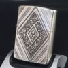 Bật Lửa Zippo Armor Mạ Bạc Khắc Sâu Hoa Văn Hiếm Gặp Năm 2005 ZQHU75