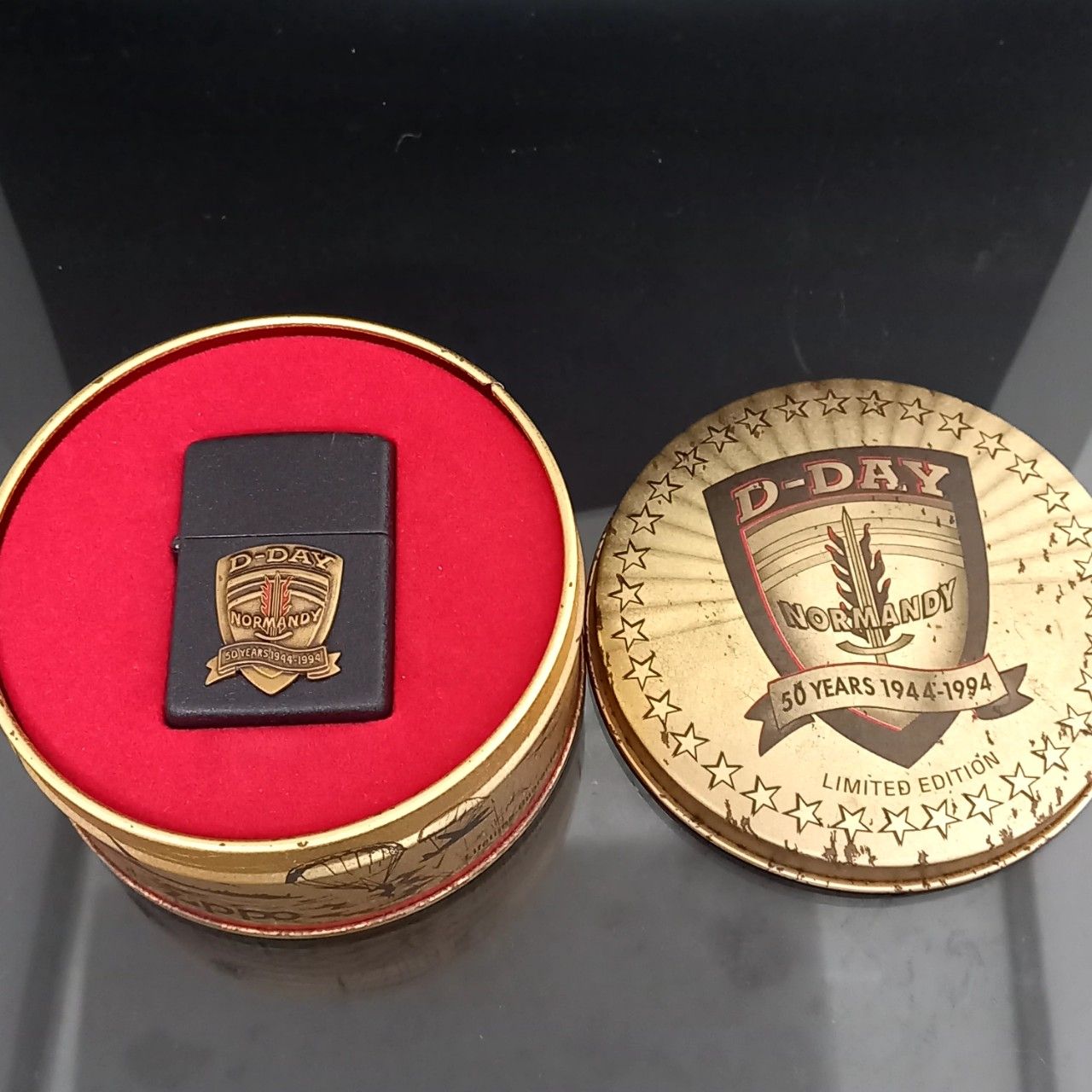 Bật lửa Zippo kỷ niệm 50 năm D-Day Đời X La Mã Năm 1994 ZS77