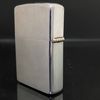 Bật Lửa Zippo Cổ Vỏ Đồng Mạ Chrome Phay Xước Ăn Mòn Phủ Sơn Design Bản Thư Chủ Tịch Hãng Đời 2 Vạch Thẳng Năm 1972 ZCU70