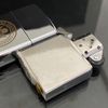 BẬT LỬA ZIPPO CHROME BÓNG CON DẤU TỔNG THỐNG HOA KỲ ĐỜI X LA MÃ NĂM 1994 ZL474