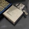 Bật Lửa Zippo Đồng Khối Phủ Saphia Xanh Blue Hoa Văn Dát Vàng Chính Hãng Năm 2002 ZL472