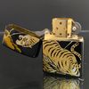 Bật Lửa Zippo Sơn Mài Chủ Đề Hổ Gầm Năm 2002 ZL479