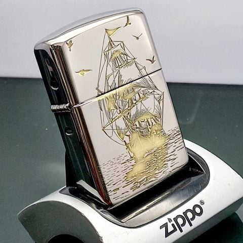 Bật Lửa Zippo Armor Đồng Mạ Chrome Chủ Đề Thuận Buồm Xuôi Gió ZKC56