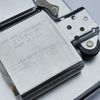 Bật Lửa Zippo Cổ Đồng Khối Mạ Chrome Phay Xước Khắc Ắn Mòn Phủ Sơn Đời 7 Vạch Sắc Năm 1975 ZC166