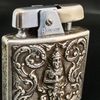 Cặp Đôi Bật Lửa Bạc Khối Dập Nổi Và Cối Ronson USA ZBU122