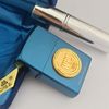 Bộ Sét Bật Lửa Zippo Mạ Saphia Xanh Emblem Vàng Gold Plated Kèm Bình Xăng Di Động Năm 2009 - 2010 ZS82