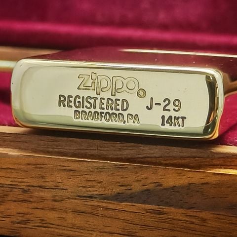 BẬT LỬA ZIPPO SOLID GOLD VÀNG KHỐI 14KT LIMITTED ZQH125