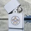 Bật Lửa Zippo Cổ Đồng Khối Mạ Chrome Phay Xước Khắc Ắn Mòn Phủ Sơn Chủ Đề Nguyên Zin Chính Hãng Cực Hiếm, Đời 4 Vạch Sắc Năm 1978 ZC205
