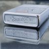 Bật Lửa Zippo Cổ Đồng Khối Mạ Chrome Phay Xước Khắc Ắn Mòn Phủ Sơn Chủ Đề Nguyên Zin Chính Hãng Cực Hiếm, Đời 3 Vạch Thẳng Năm 1971 ZC208