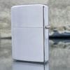 Bật Lửa Zippo Cổ Đồng Khối Mạ Chrome Phay Xước Khắc Ắn Mòn Phủ Sơn Chủ Đề Nguyên Zin Chính Hãng Cực Hiếm, Đời 8 Vạch Sắc Năm 1974 ZC211